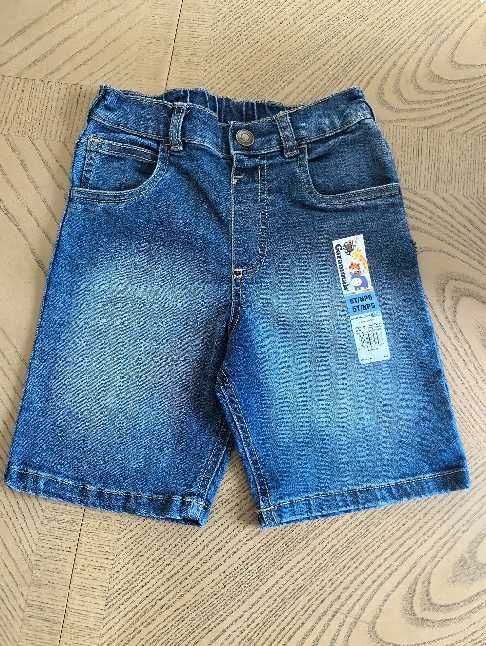 Boys Clothing Size 5-6T – Shirts, Sweaters, Sweatshirts, Outfit, Pants & Shorts